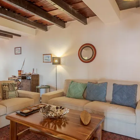 Flora By Madeira Holiday home *